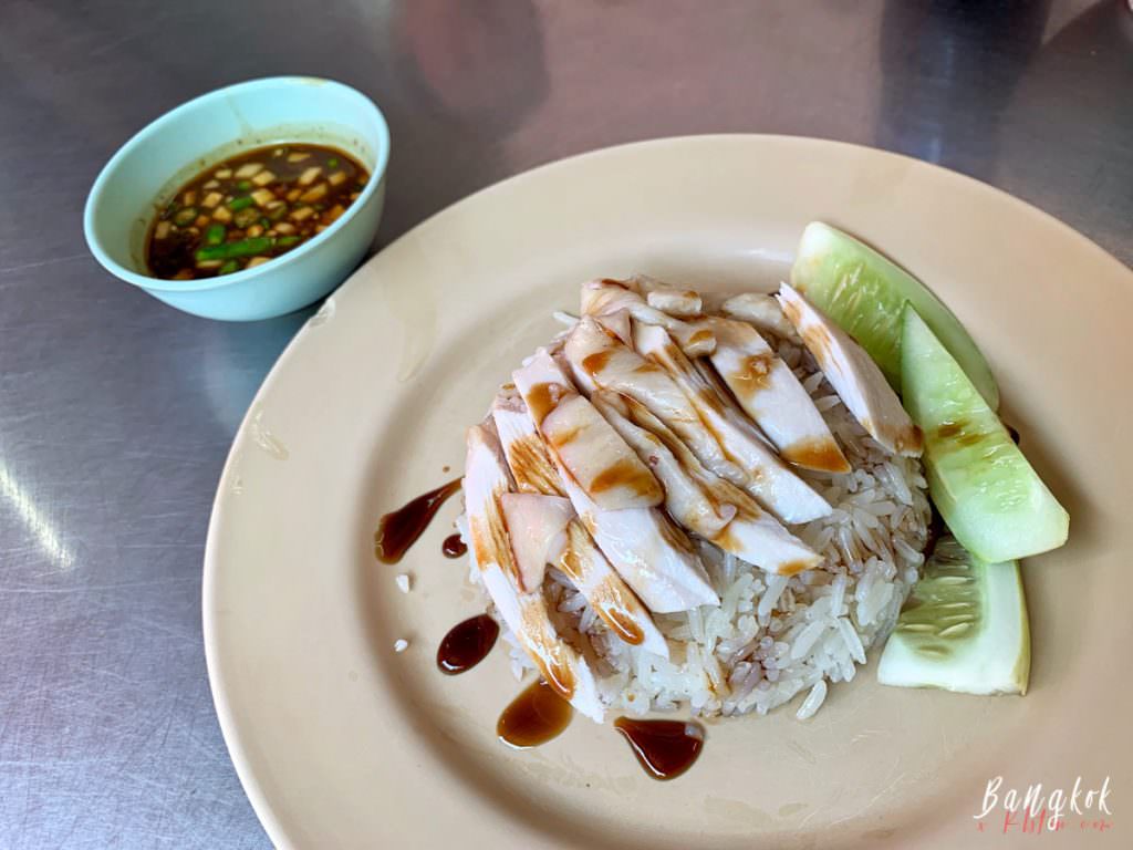 曼谷紅大哥海南雞飯新分店：粉紅色制服/綠色廣興海南雞/The Market分店/曼谷必吃小吃