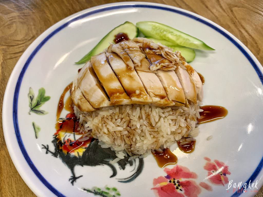 曼谷紅大哥海南雞飯新分店：粉紅色制服/綠色廣興海南雞/The Market分店/曼谷必吃小吃