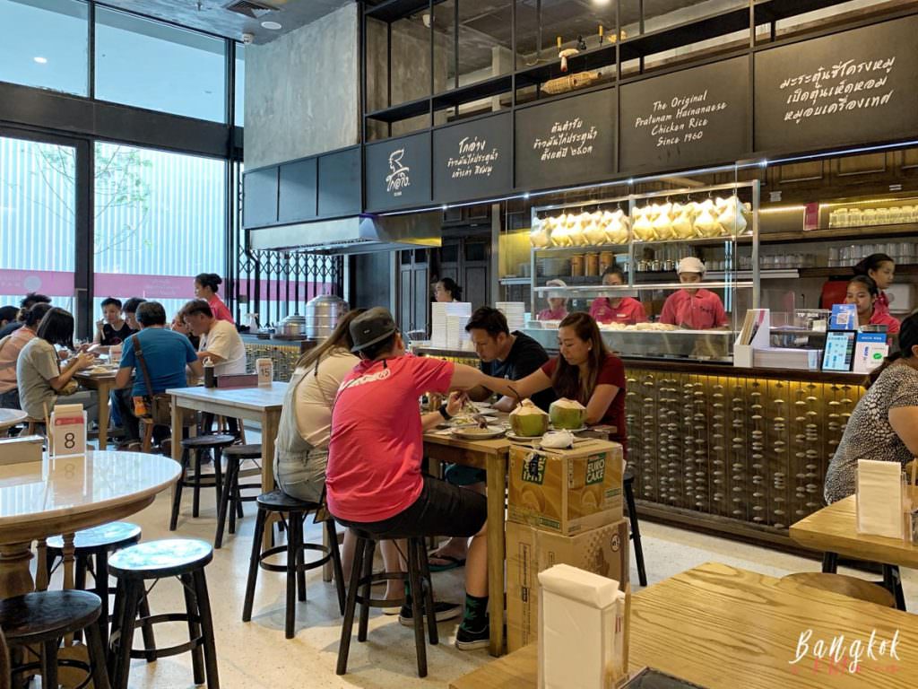 曼谷紅大哥海南雞飯新分店：粉紅色制服/綠色廣興海南雞/The Market分店/曼谷必吃小吃