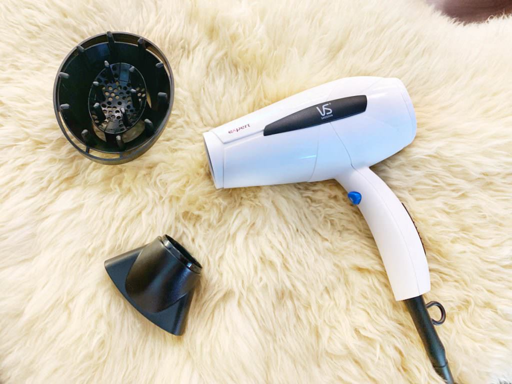 VS沙宣Sassoon美髮禮盒：221VSCD119 負離子吹風機VS221WIW+32mm電棒VSCD119PIW組合