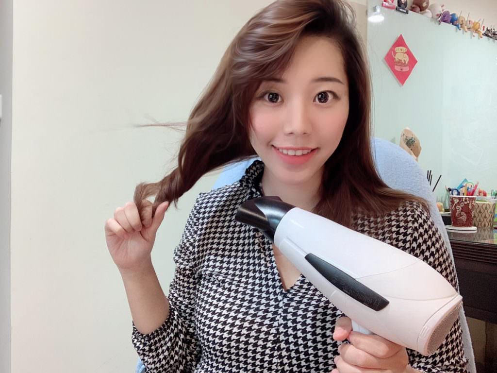 VS沙宣Sassoon美髮禮盒：221VSCD119 負離子吹風機VS221WIW+32mm電棒VSCD119PIW組合